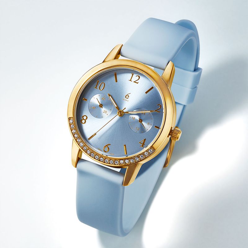 reloj-celeste-con-detalles-dorados-para-mujer