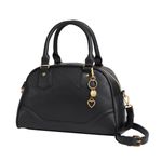 El-bolso-para-mujer-fabricado-en-material-tipo-cuero-de-color-negro-de-uso-casual.
