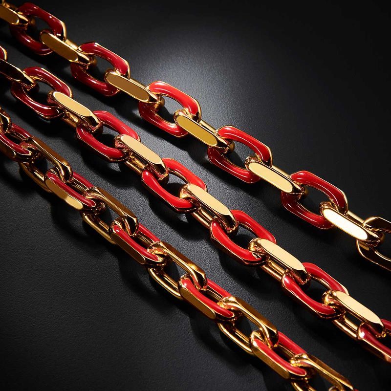 estuche-de-collar-y-aretes-cadena-dorada-con-rojo-marca-esika-accesorios-dorados