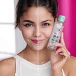 Mujer-antes-y-despues-de-usar-el-agua-micelar-bifasica-Skin-First-sin-dejar-residuos-de-maquillaje
