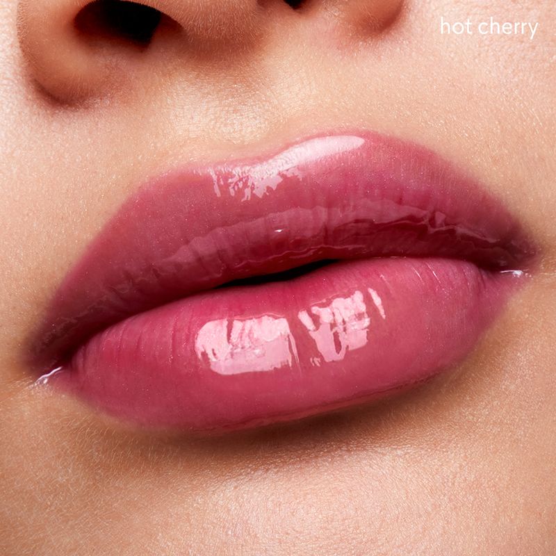 Volume-Up-Gloss-de-Studio-Look